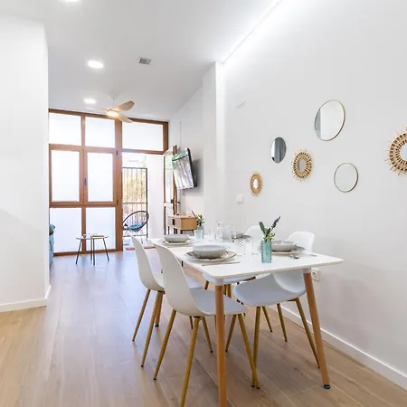 Loft Para 4 Huespedes Con Patio Privado En Valencia Valencia