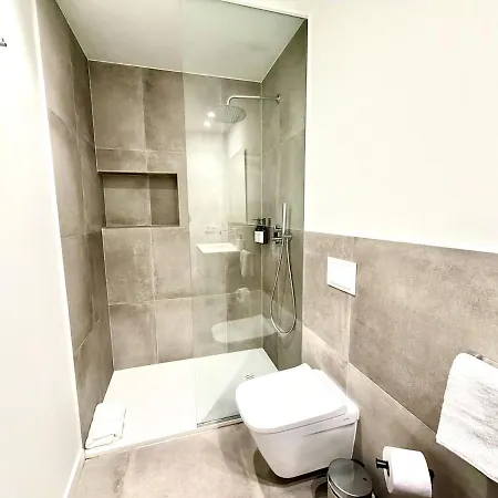 Spacious 2br,2ba Near Nou Mestalla Appartement