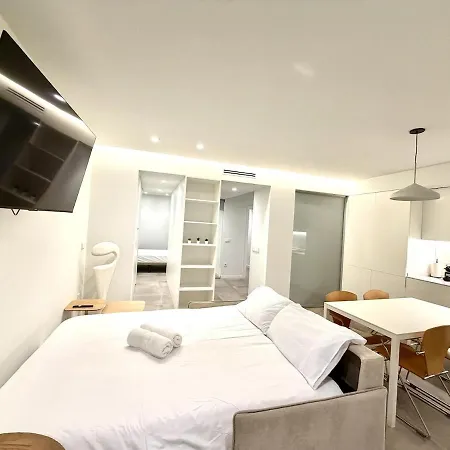Spacious 2br,2ba Near Nou Mestalla Appartement