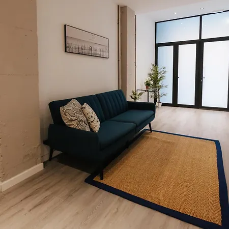 New Stadium , Pool Table , Ping Pong , Hot Tub Appartement Valencia