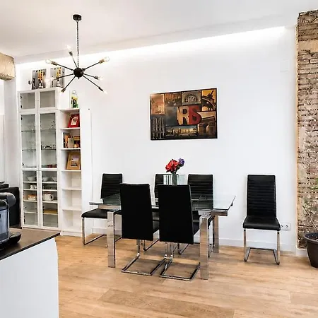 Cozy And Spacious Flat In The Heart Of Russafa Appartement