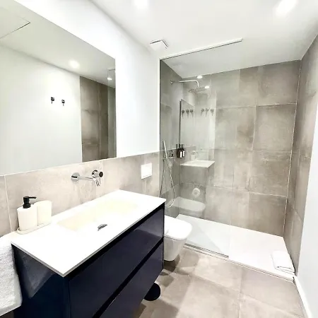 Spacious 2br,2ba Near Nou Mestalla Appartement Valencia