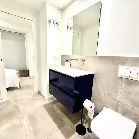 Appartement Spacious 2br,2ba Near Nou Mestalla *
