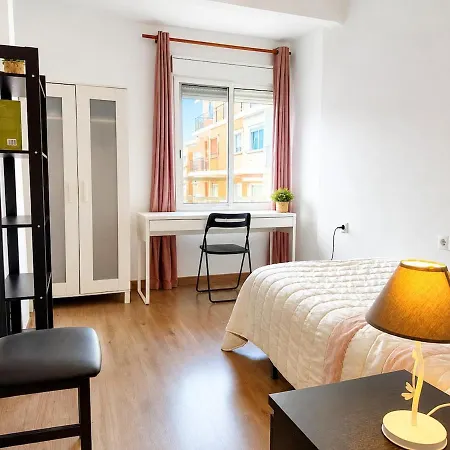 Appartement Spacious And Comfortable With Balcony In *