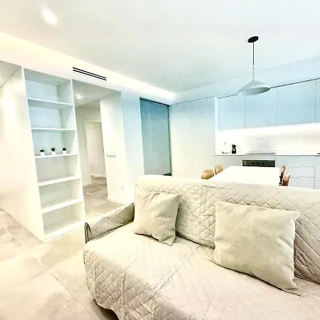 Spacious 2br,2ba Near Nou Mestalla