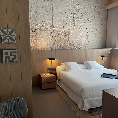 Hotel Caro 5*