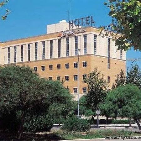 Express Ciudad De Ciencias By Ihg Hotell Valencia