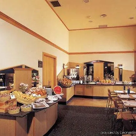 Express Ciudad De Ciencias, An Ihg Hotel 3*