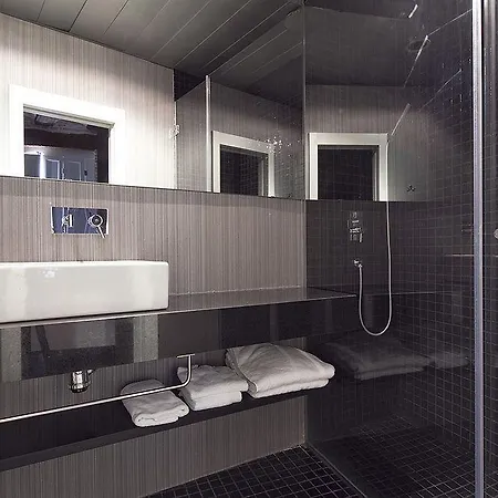 Guest house Cosy Embajador 2*