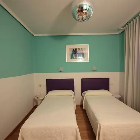 De La Musica Hotel 2*