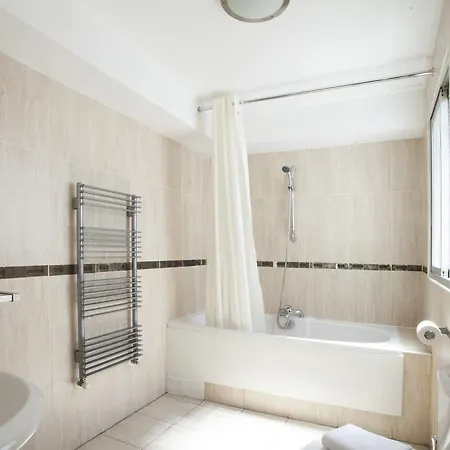 Apartment Carmen *