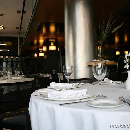 Alameda Plaza מלון 4*