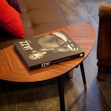 Bubuflats / Mercat ולנסיה