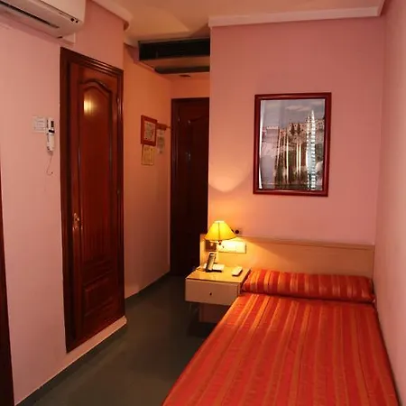 Hotel Villarreal 3*