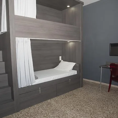 Hostel Quart Youth &