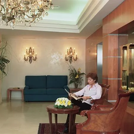 Otel Catalonia Excelsior Valensiya