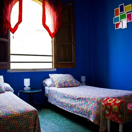 Feetup Backpackers Valencia
