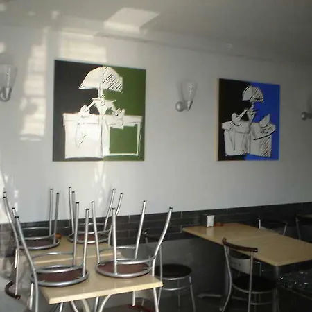 Отель Campo Olivar