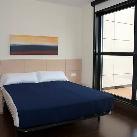 מלון דירות Galileo Flats - Palacio De Congresos 2*
