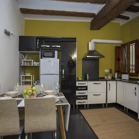 Daire Singularstays Lope De Vega *