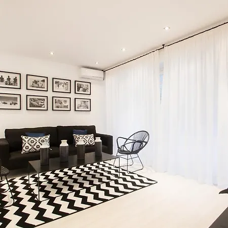 Luxury - Boutique Center *