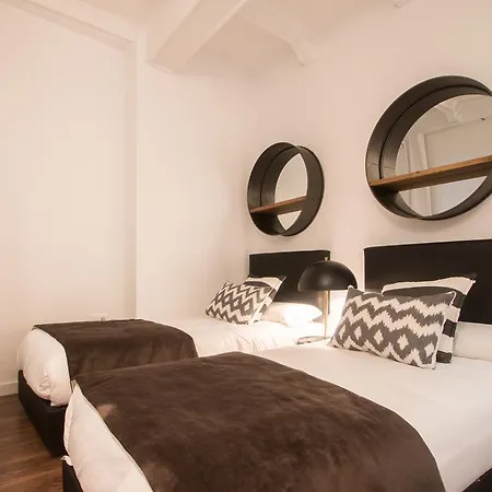 Luxury - Boutique Center *