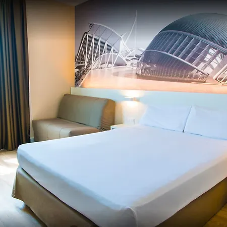 Hotel Arena 3*