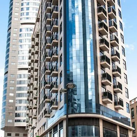מלון דירות Galileo Flats - Palacio De Congresos 2*