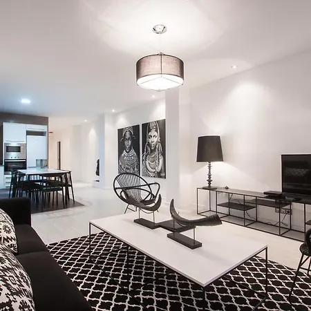 Luxury - Boutique Center *