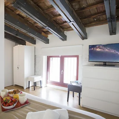 Singularstays San Vicente Apartment *