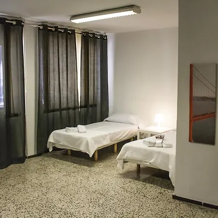 Vivienda Amplia Mercado Central - Pie De La Cruz * Valencia