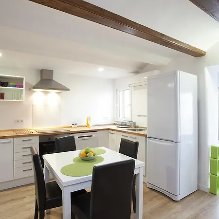 Singular Station Lägenhet