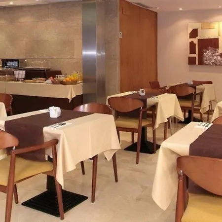 Отель Rh Sorolla Centro 3*
