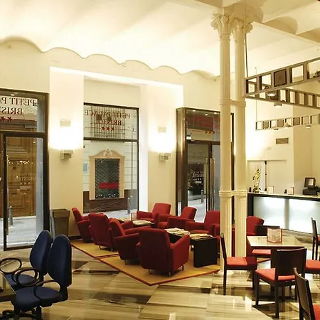 Petit Palace Plaza De La Reina ホテル バレンシア