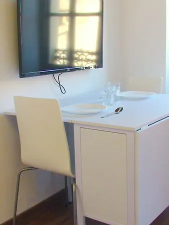 Appartement Down Town 13 *
