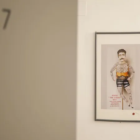 Apartment Flats Friends Soho Suites *