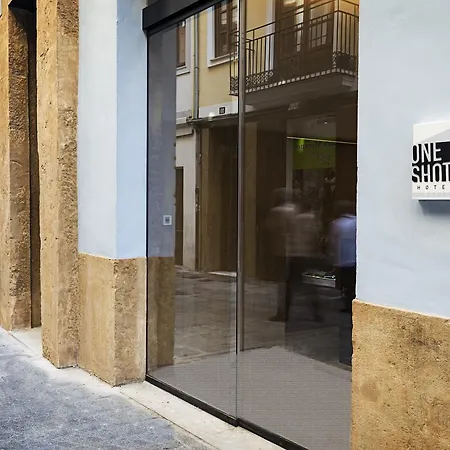One Shot Mercat 4* Valencia