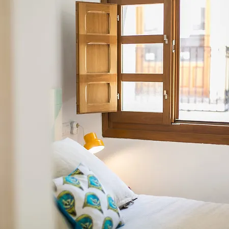 Apartament Bubuflats / Mercat *