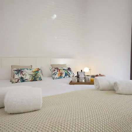 Singularstays Botanico 29 Hostel *