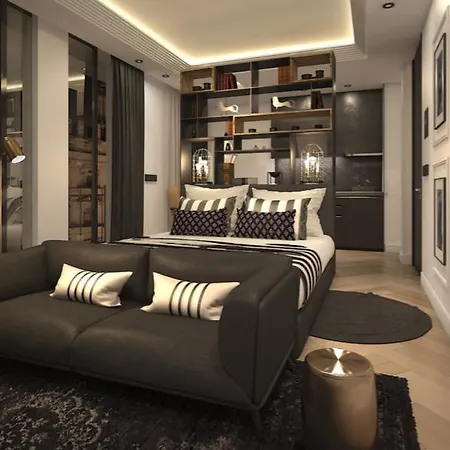 La Merced Suites