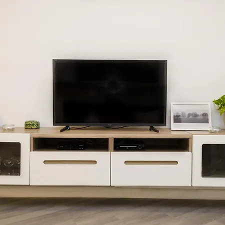 Apartup Port Marina شقة