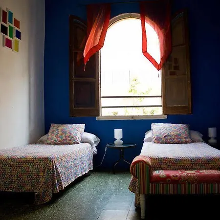 Hostel Feetup Backpackers *