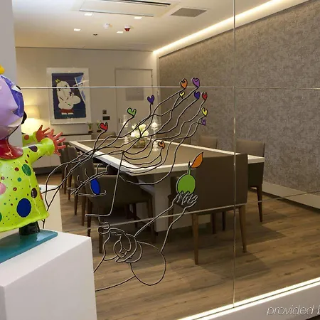 Ξενοδοχείο Sh Colon