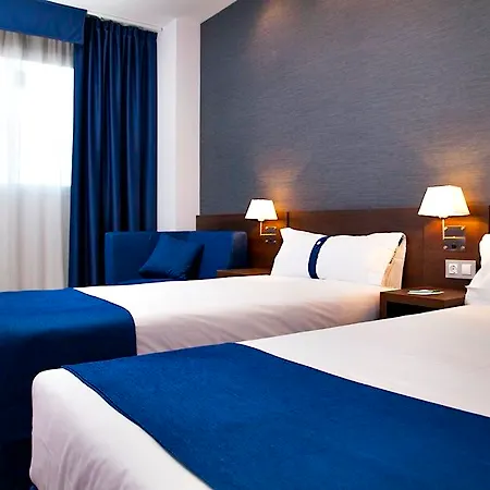 Hotel Olympia Universidades 3*