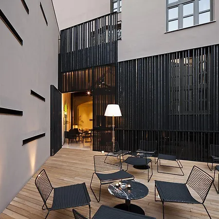 Hotel Caro 5*