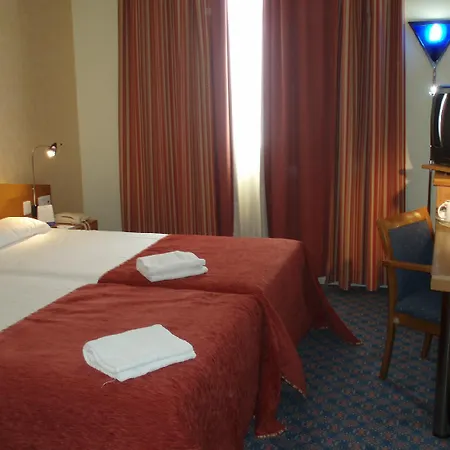 Hotel Ciudad De Ciencias 3*