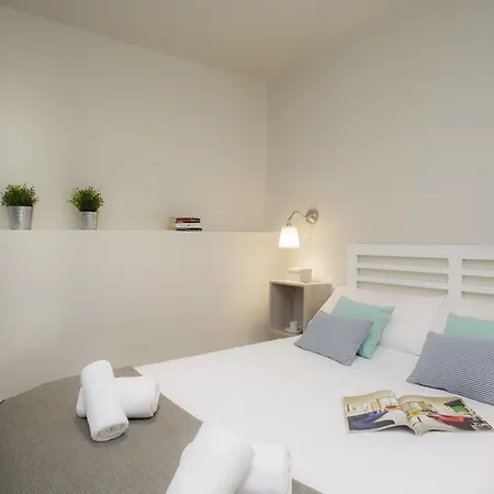 Singularstays Lope De Vega Apartment *