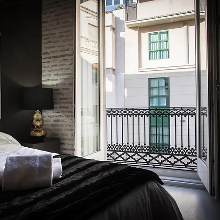Cosy Embajador Gasthuis