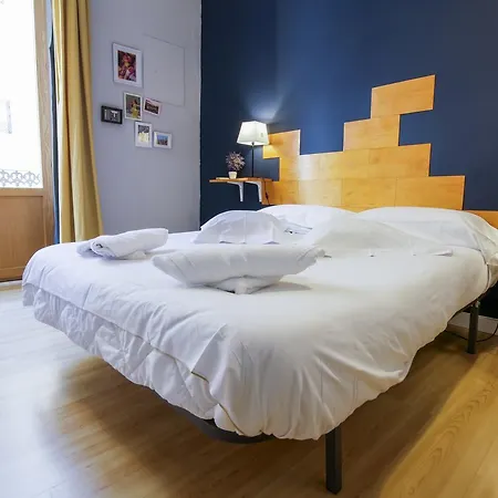 Habitación En Colon * Valência