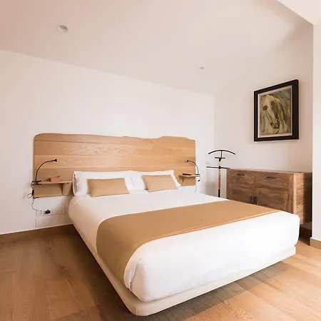 Barracart Aparthotel 4*